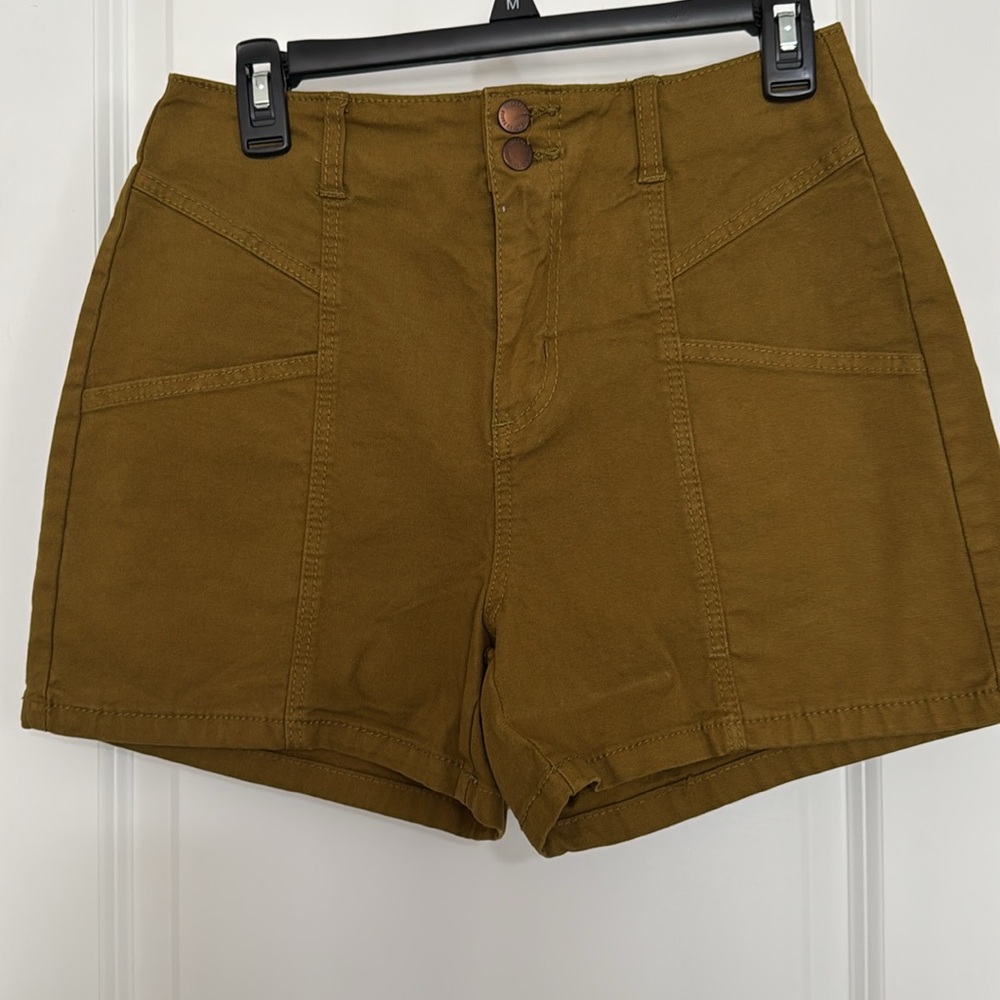 Olive green high rise shorts